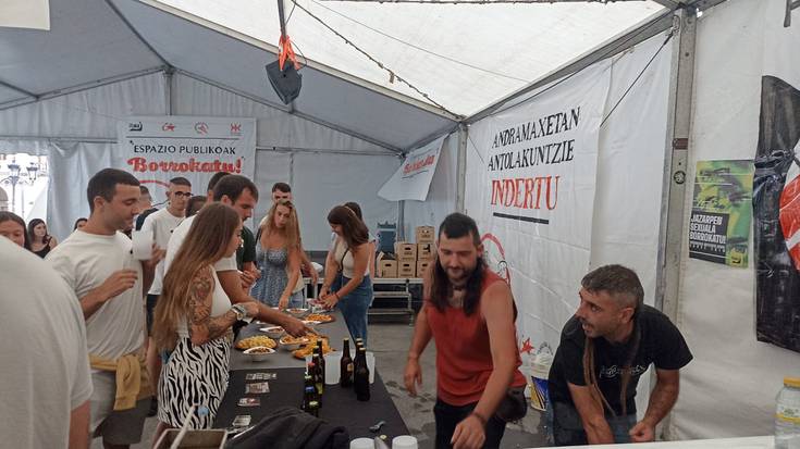 Itaiaren protokoloaren aurkezpenak eta garagardo dastaketak ireki dute Azkoitiko karpagunea